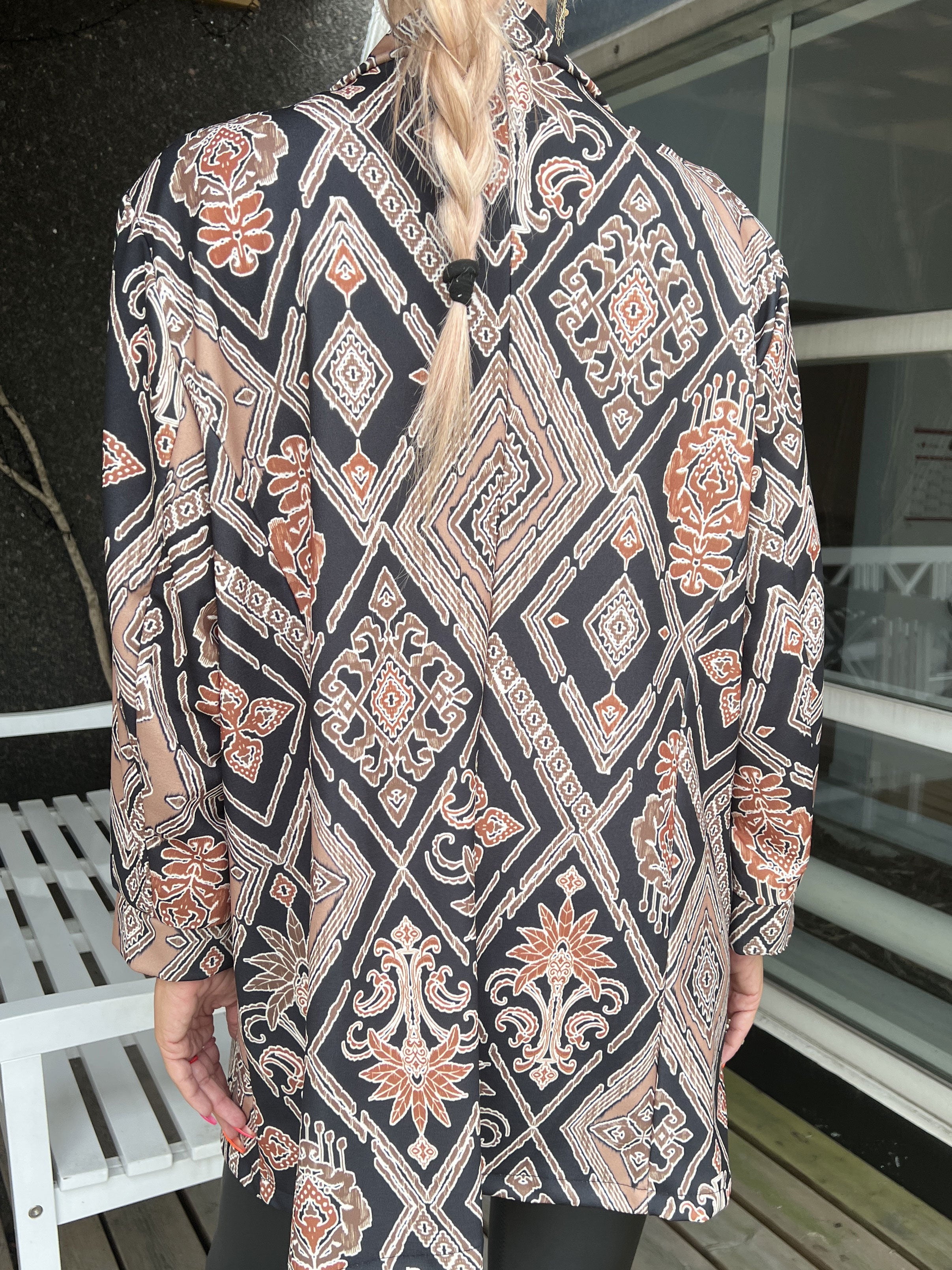 Alberte Pattern - Blazer i mönster